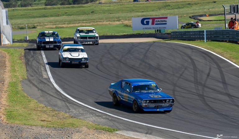 Classic car racing at Hampton Downs — motorsport photography by Ryan Watkinson