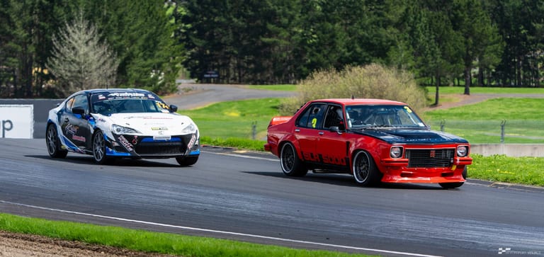 Classic car racing at Hampton Downs — motorsport photography by Ryan Watkinson