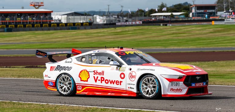 Modern circuit racing at Taupō Motorsport Park — motorsport photography by Ryan Watkinson