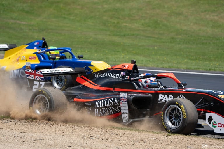 Open wheel racing at Hampton Downs — motorsport photography by Ryan Watkinson