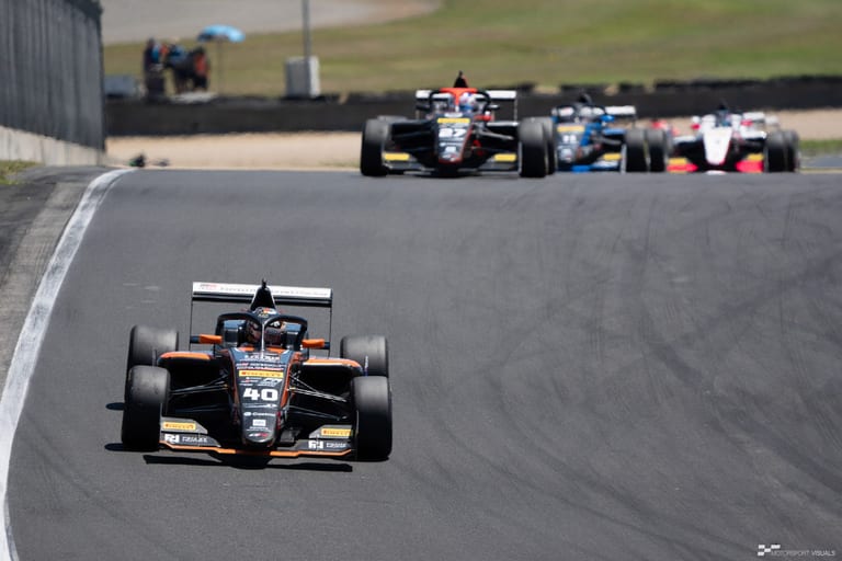 Open wheel racing at Hampton Downs — motorsport photography by Ryan Watkinson